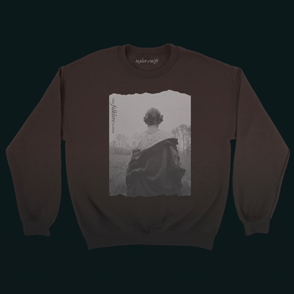 “like a moment in time” pullover Taylor Swift